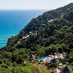 Sesta Terra Natural Hotel 4*