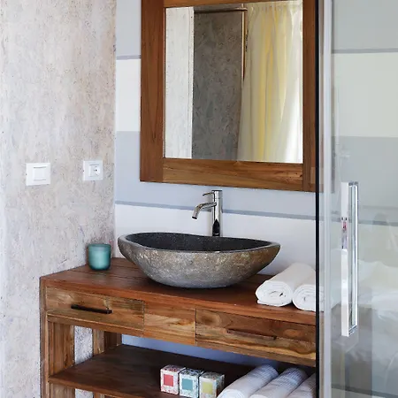 Sesta Terra Natural Hotel