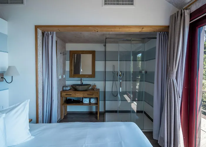 Sesta Terra Natural Hotel