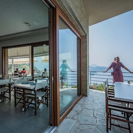 Sesta Terra Natural 4*