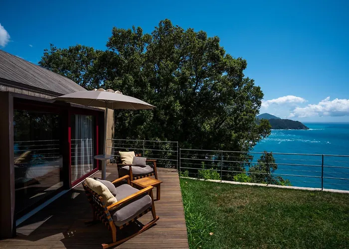 Sesta Terra Natural Hotel Framura