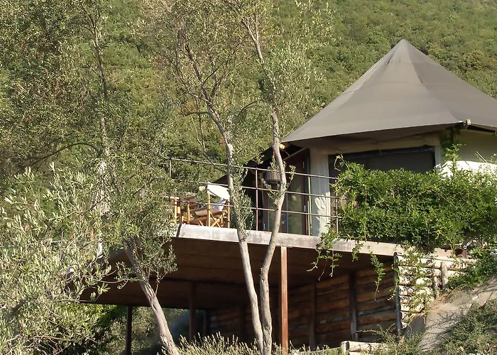 Sesta Terra Natural Hotel Framura