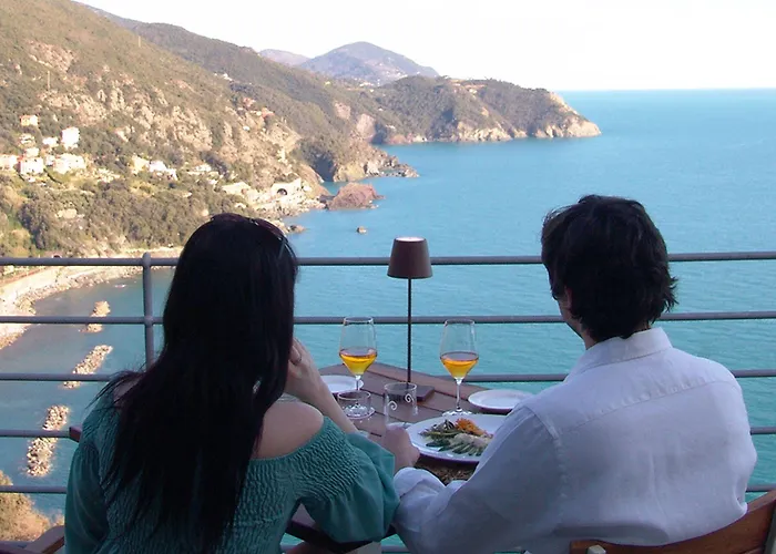 Sesta Terra Natural Hotel Framura