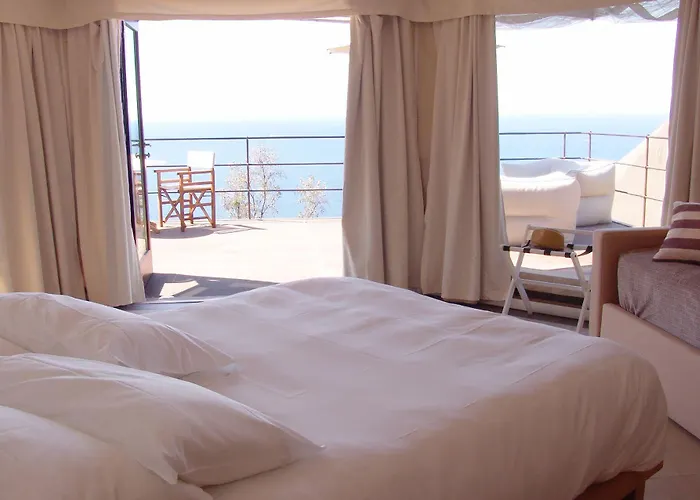 Sesta Terra Natural Hotel Framura